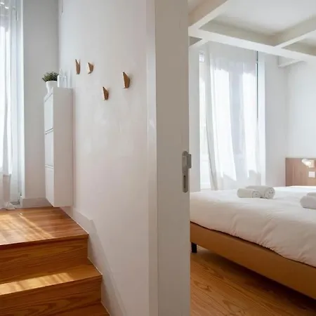 דירה Liberdade Stylish Attic With Ac And View *