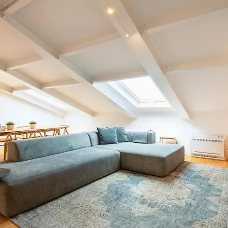 דירה Liberdade Stylish Attic With Ac And View ליסבון