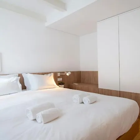 דירה Liberdade Stylish Attic With Ac And View