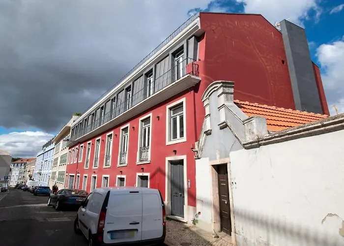 Liberdade Stylish Attic With Ac And View Appartamento Lisbona