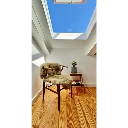 Liberdade Stylish Attic With Ac And View Apartment Lisbon