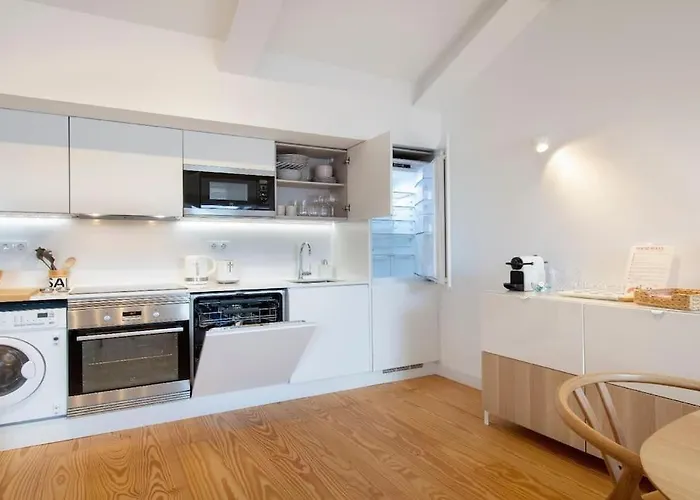Liberdade Stylish Attic With Ac And View Daire