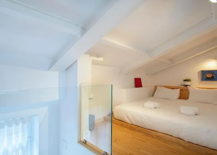 Liberdade Stylish Attic With Ac And View *
