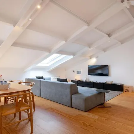 Liberdade Stylish Attic With Ac And View Apartment