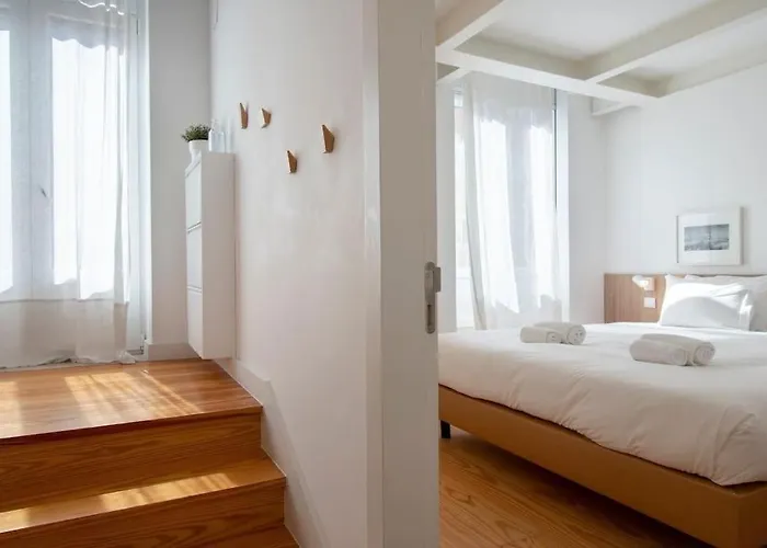 公寓 Liberdade Stylish Attic With Ac And View *